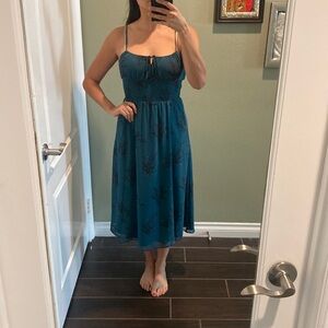 Wilfred dress from Aritzia. Only worn once and in perfect condition